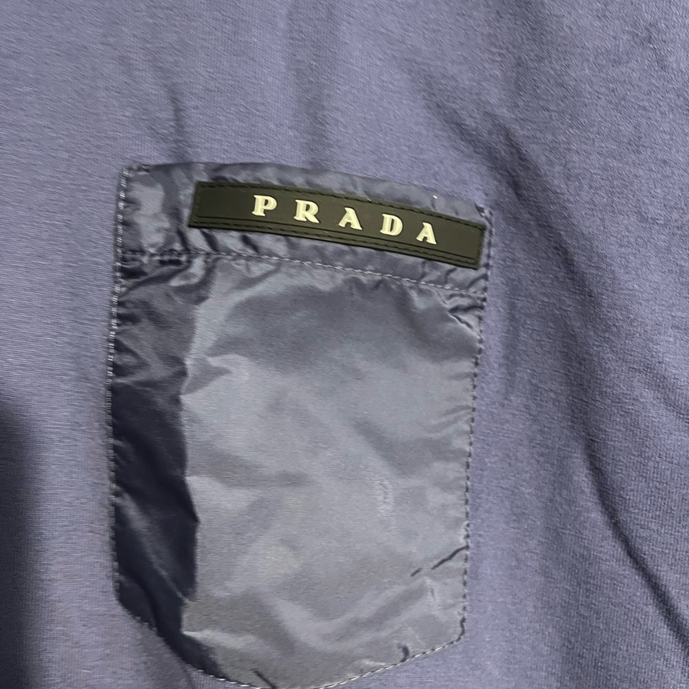 PRADA T SHIRT POCKET IN FRONT